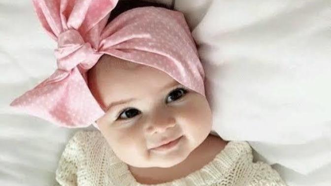 Kız bebeğinin tuvalet bakımını/bez değişimi, genital bölge temizliğini babası yapmalı mı?