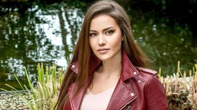 Dünyanın en güzel 10 Müslüman kadın listesine Fahriye Evcen de girdi! Sizce o listede bizden kim olmalıydı?