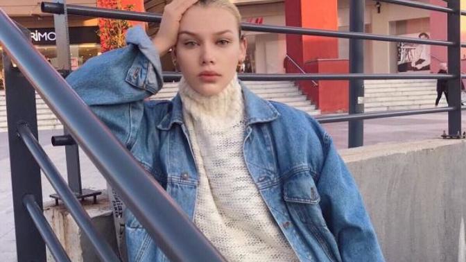 Tipini beğenerek flört ettiğiniz karşı cinsin muhabbeti sıkıcıysa ondan soğur musunuz?