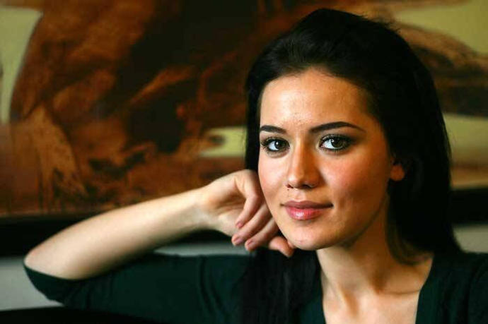 Fahriye Evcen sizce Yaprak dökümün de güzel miydi?