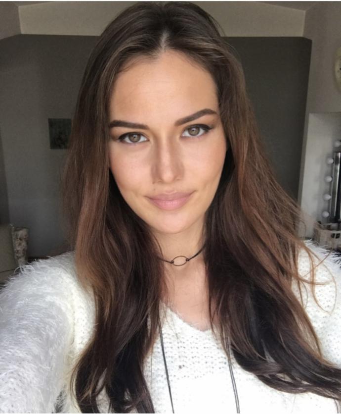 Fahriye Evcen çekik gözlü mü?