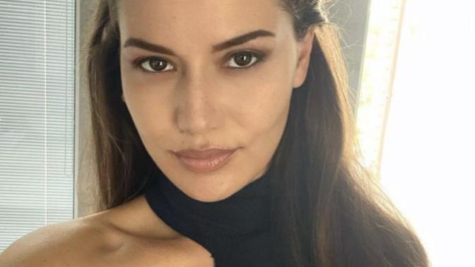 Fahriye Evcen çekik gözlü mü?