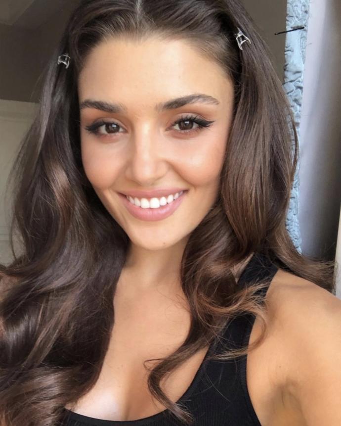 Esra Bilgiç mi Hande Erçel mi daha güzel?