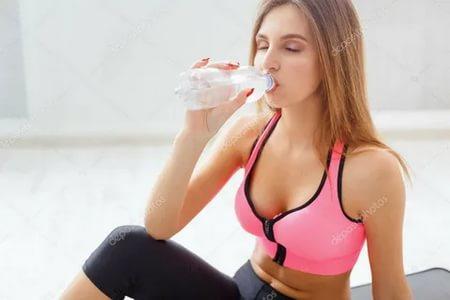 Nasıl su içme alışkanlığı edinebilirim?