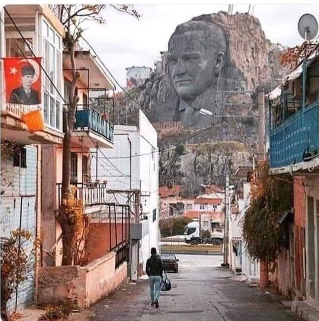 ? Sizce İzmirin en güzel ilçeleri hangileridir? İzmiri sever misiniz? izmirliler nerdesiniz?😂😂😂?