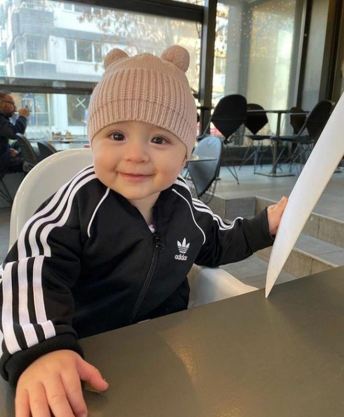 Şu an bir dilek hakkın olsa ne dilerdin?