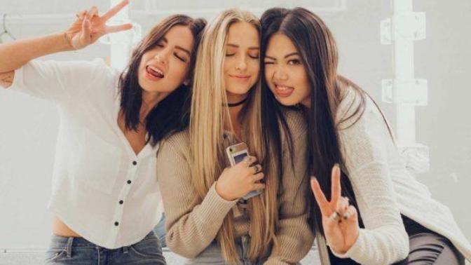Yaşıtlarınızla mı daha iyi anlaşırsınız büyük kişilerle mi?