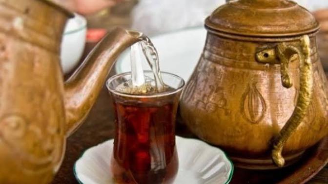 Çok çay içen misafir için az çay içmesi için yaptığınız bir yöntem varmıdır?