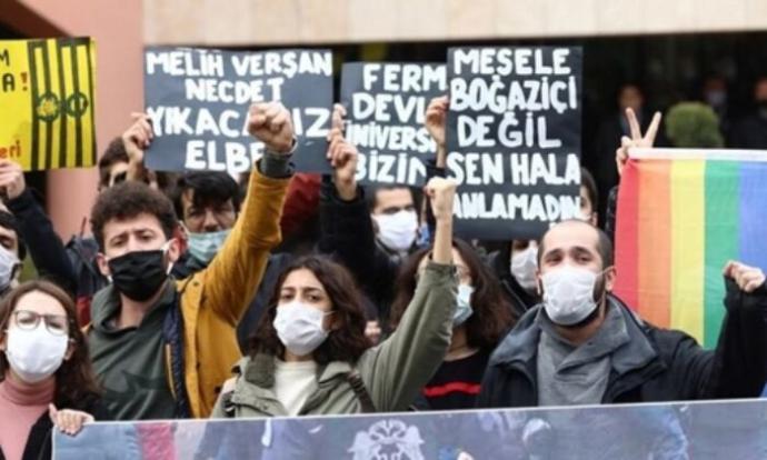 Erdoğan Boğaziçili öğrencilere "siz terörist misiniz dedi." Her hakkını arayan terörist mi bu ülkede?
