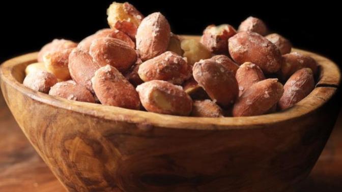 Tuzlu fıstık mı yoksa soslu mısır mı? Tarafını seçer misin?