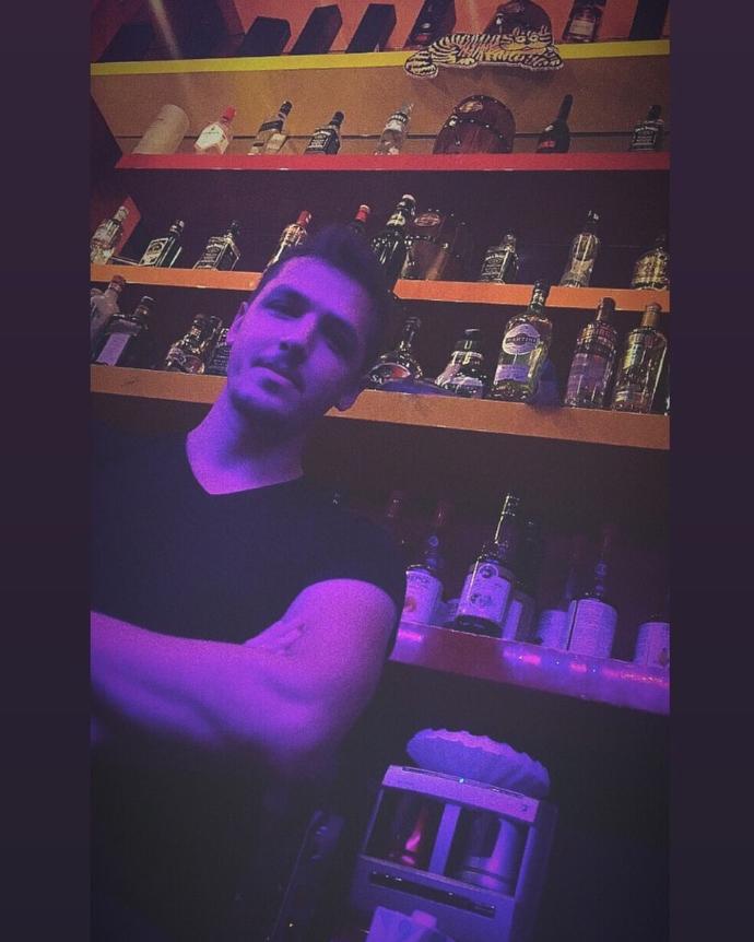 Alkol kullanmayan barmen olur mu?