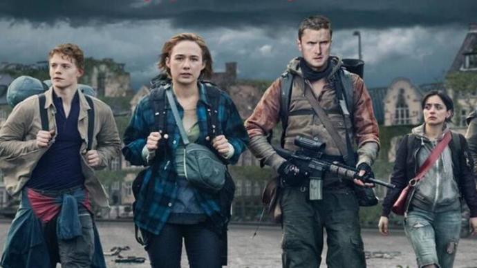 Stranger Things Benzeri Dizi Önerileri Var mı?
