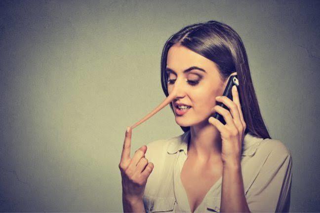 İlişkiyi yürütmek için yalan söylenebilir mi?