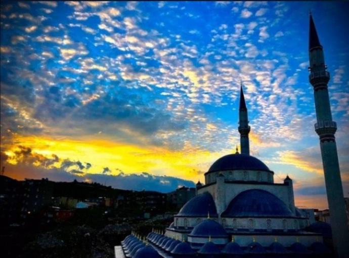 Kendi çekiminden bir gökyüzü fotoğrafı bırakır mısın?