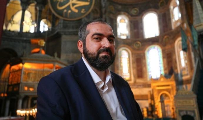 Ayasofyanın baş imamı: Cumhuriyet fabrika ayarlarına dönsün, laiklik yerine İslam devleti gelsin dedi! Hangisi yer almalı?