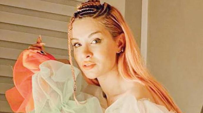 Feride hilal akın sizce de çok hoş değil mi?