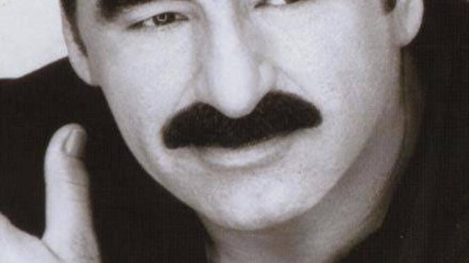 İbrahim Tatlıtuğ yakışıklı mı?
