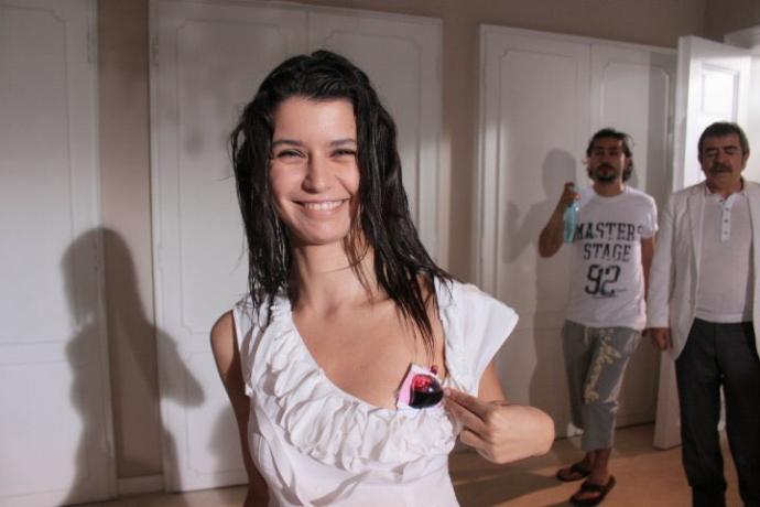 Seni sevip sevmediğimi söyleyim mi?