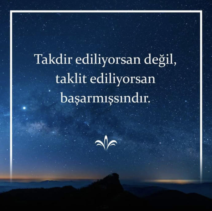 Kendi kişiliği olmayan ve başkalarını taklit eden insanlar hakkında ne düşünüyorsunuz?