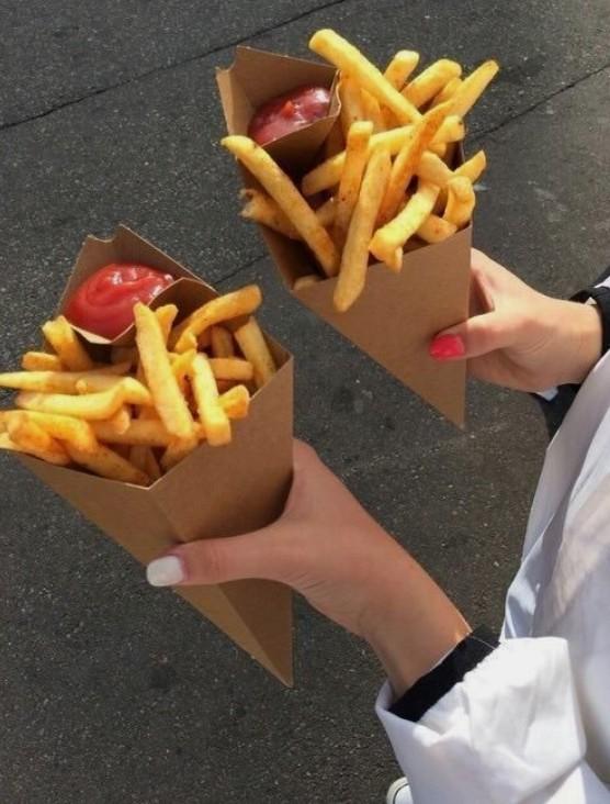 Kızartma yaparken fritöz mü kullanıyorsunuz yoksa klasik usül kızartma tenceresi mi?