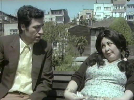 biraz dolaşalımmı.. ? ama ben bakireyiiiiiiiim.. bendeeee.. 😁😂