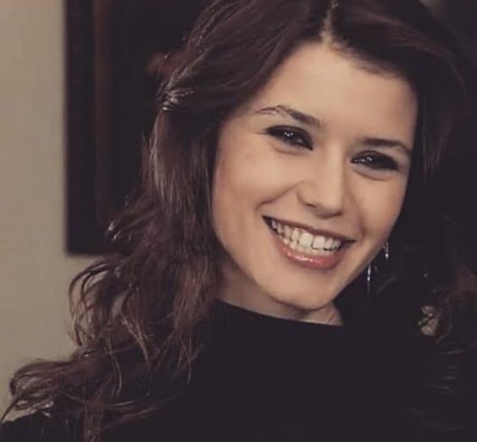 Beren Saat ile Hülya Avşar’ın gençliği benziyor mu?