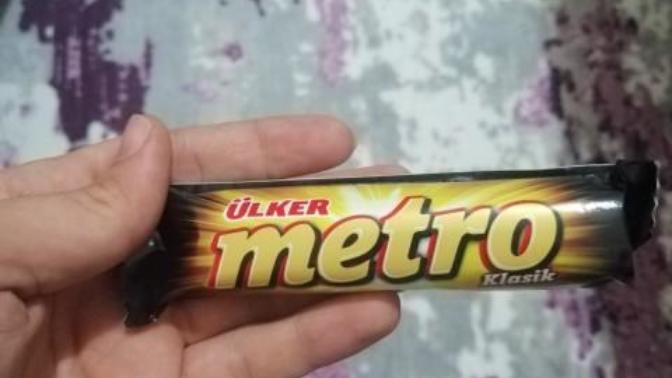 Metro sever misiniz?