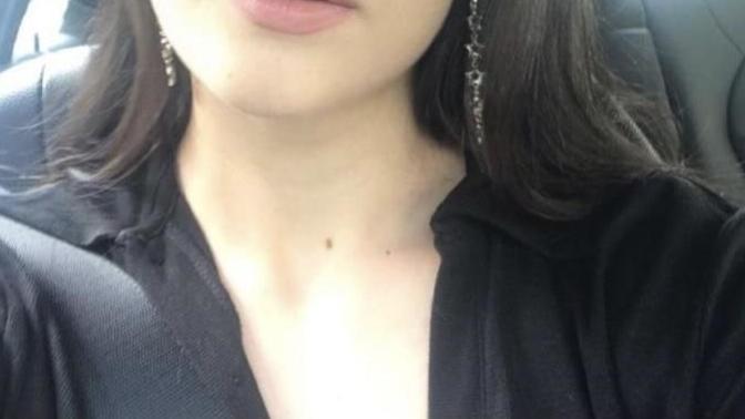 Esra Bilgiç mi Hande Erçel mi daha güzel?