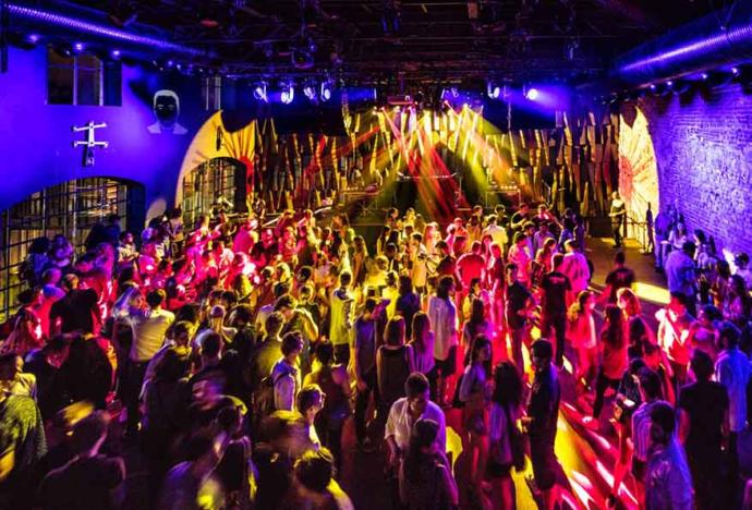 İstanbul'da Gidilebilecek En İyi Barlar Hangileri?