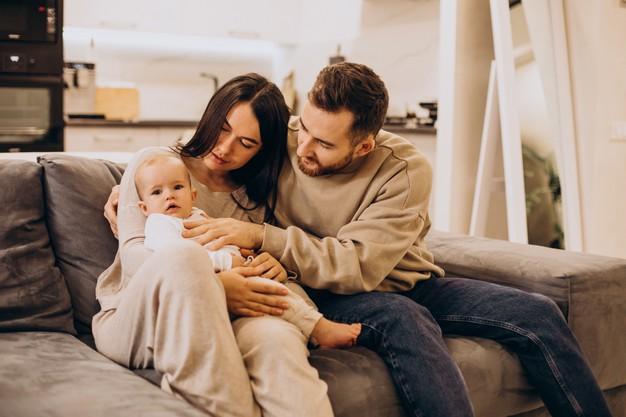 Bebeği olan anne ve baba birbirilerine nasıl zaman ayırmalı?