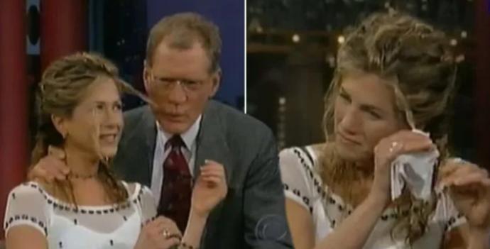Letterman canlı yayında Jennifer Anistonun saçını emdi! Yapılan şey bir taciz midir?