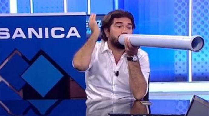Beyaz futbolda en sevdiğiniz yorumcu kim?