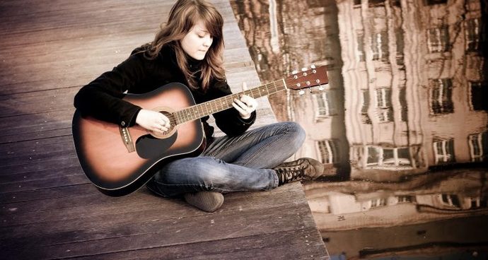 Gitarla çalınacak kolay şarkılar?
