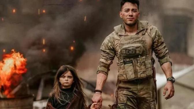 Enes Batur'un 'Ayaz' şarkısının klibi YouTube'da yayınlandı! Sizce başarılı olmuş mu?