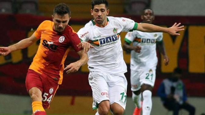 Alanyaspor 0 Galatasaray 1! Galatasaray ikinci yarısında çok zorlandığı maçta alanyaspor'u 1-0 mağlup etti! Maçı nasıl buldunuz?