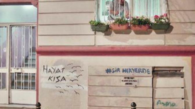 Bu geceye özel bir not bırakabilir misin?