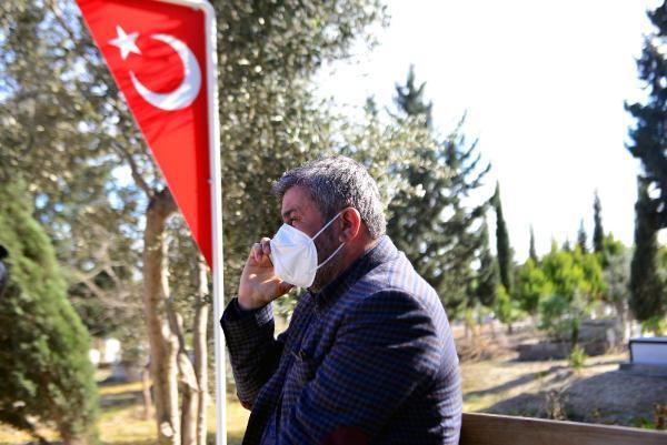 15 Temmuz şehidi ikiz polislerin mezarları kimliği belirsiz kişi ya da kişiler tarafından zarar verildi! Ne düşünüyorsunuz?