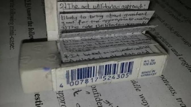 Selam KScanlar :P '' Okul hayatınız boyunca tercih ettiğiniz favori kopya çekme taktiğini '' paylaşır mısınız?