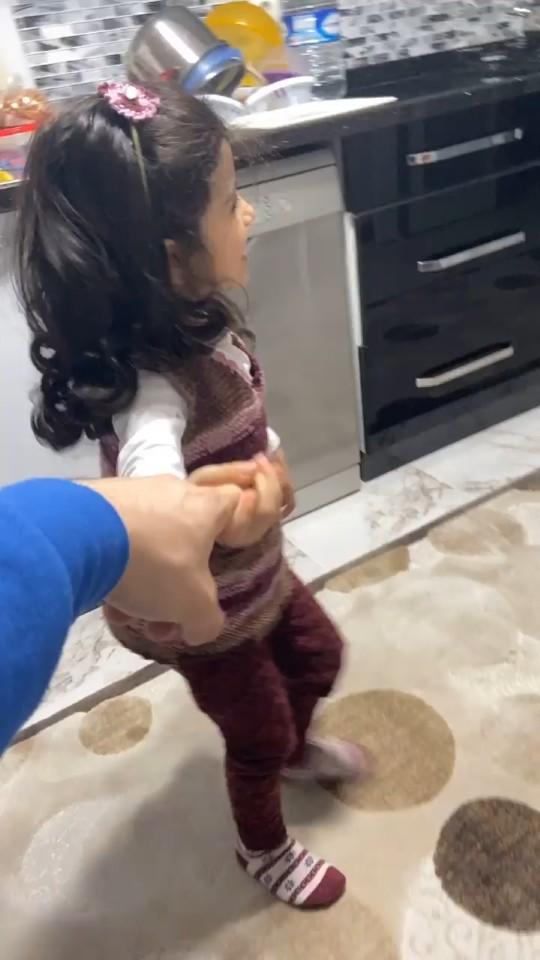 Yeğenimin beni rahat bırakması için ne yapabilirim😂?