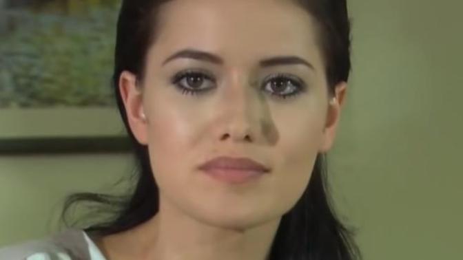 Fahriye Evcen 20'li yaşlarda sizce güzel miydi?