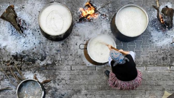 Yörenize, ailenize ait tören ve özel gün yemekleri nelerdir?
