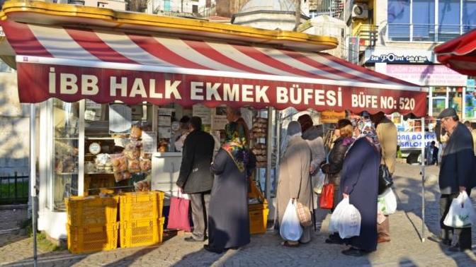 "İhtiyaç sahiplerine şova yönelik ücretsiz ekmek dağıtımı sonlandırılsın!" İBB Halk Ekmek ucuz ekmek satarak şov mu yapıyor?