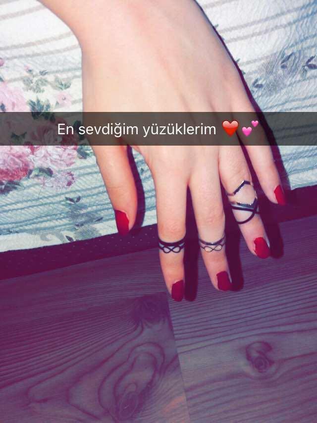 Kadınlar Günü'nde, ojeli parmaklarla #KeyfimBilir demek istediklerin neler KScan?