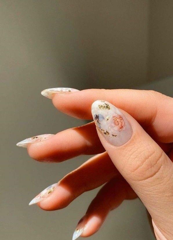 Kadınlar Günü'nde, ojeli parmaklarla #KeyfimBilir demek istediklerin neler KScan?