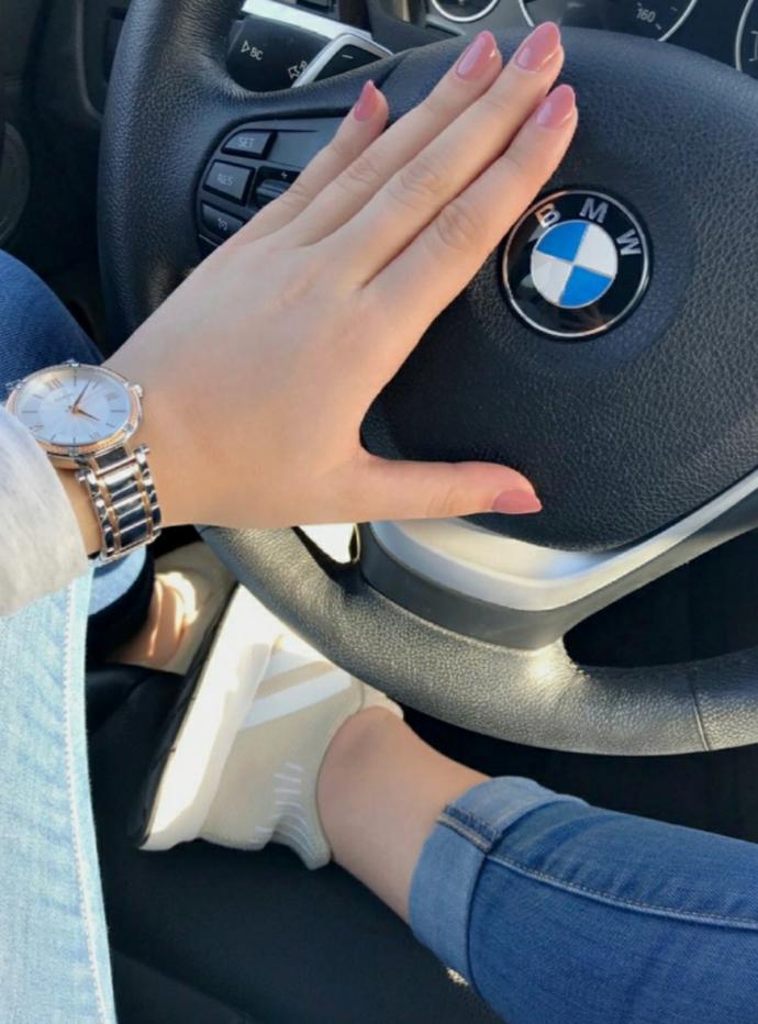 Kadınlar Günü'nde, ojeli parmaklarla #KeyfimBilir demek istediklerin neler KScan?