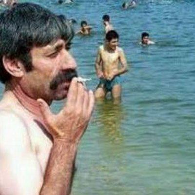Arabesk ve türkü dinlemek kıroluk mudur?