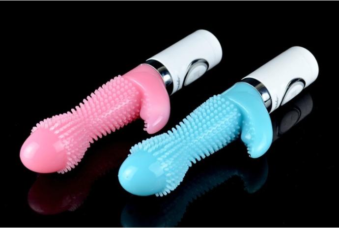 Kullanılan seks oyuncaklarıyla (vibratör, dildo, strapon her neyse) nefes alsın yeter düşüncesi arasında ne gibi bir fark var?