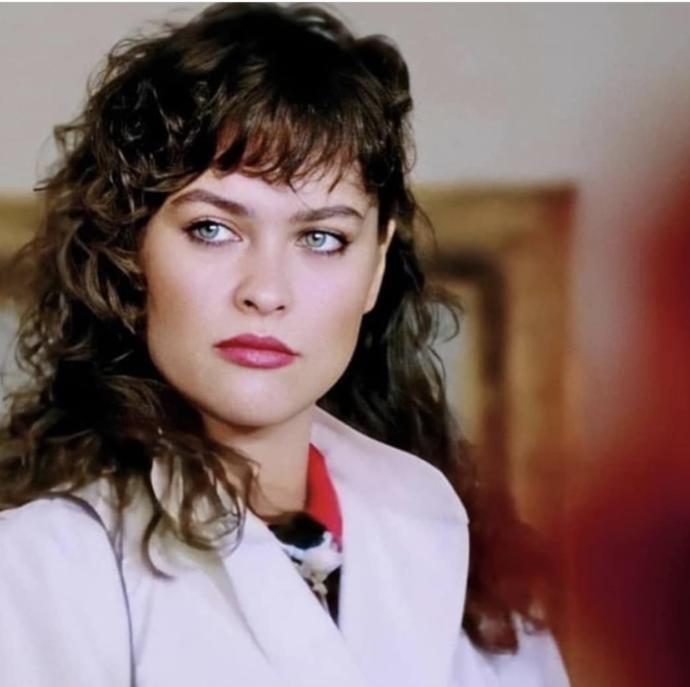Hülya Avşar’ın gençliğini güzel buluyor musunuz?