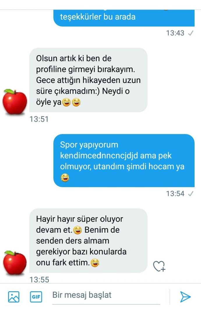 Evli hocamın bana böyle iltifatlarda bulunması normal mi ?