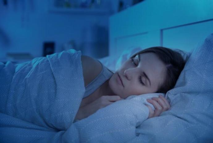 Gece uyurken yorgansız uyuyamayanlar var mı?
